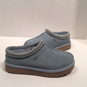light blue tasman uggs